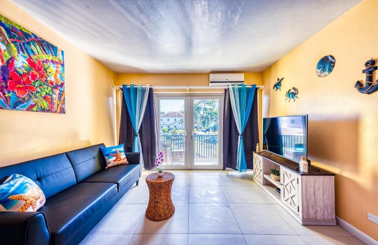 Apartment Lovely Near Beach, Downtown, 24h Security, Pool