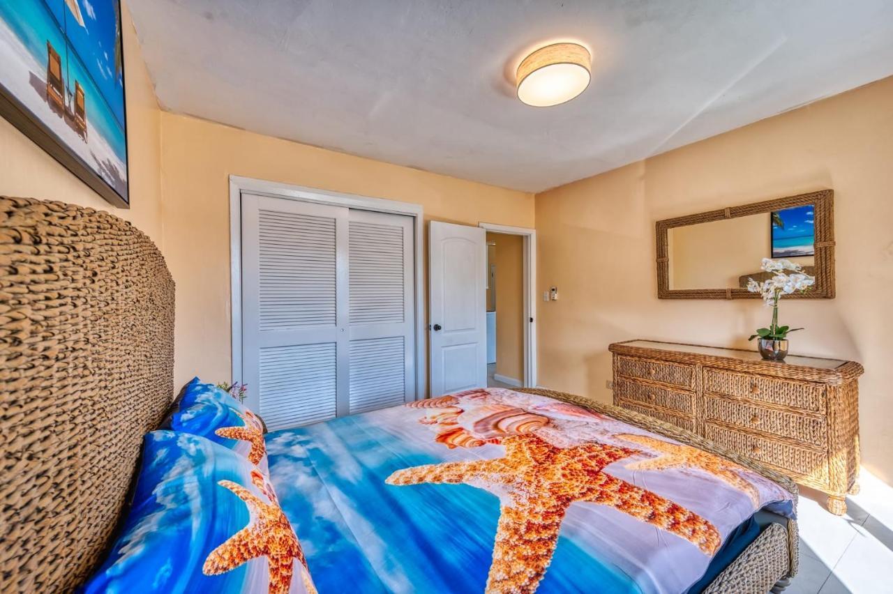 Apartment Lovely Near Beach, Downtown, 24h Security, Pool