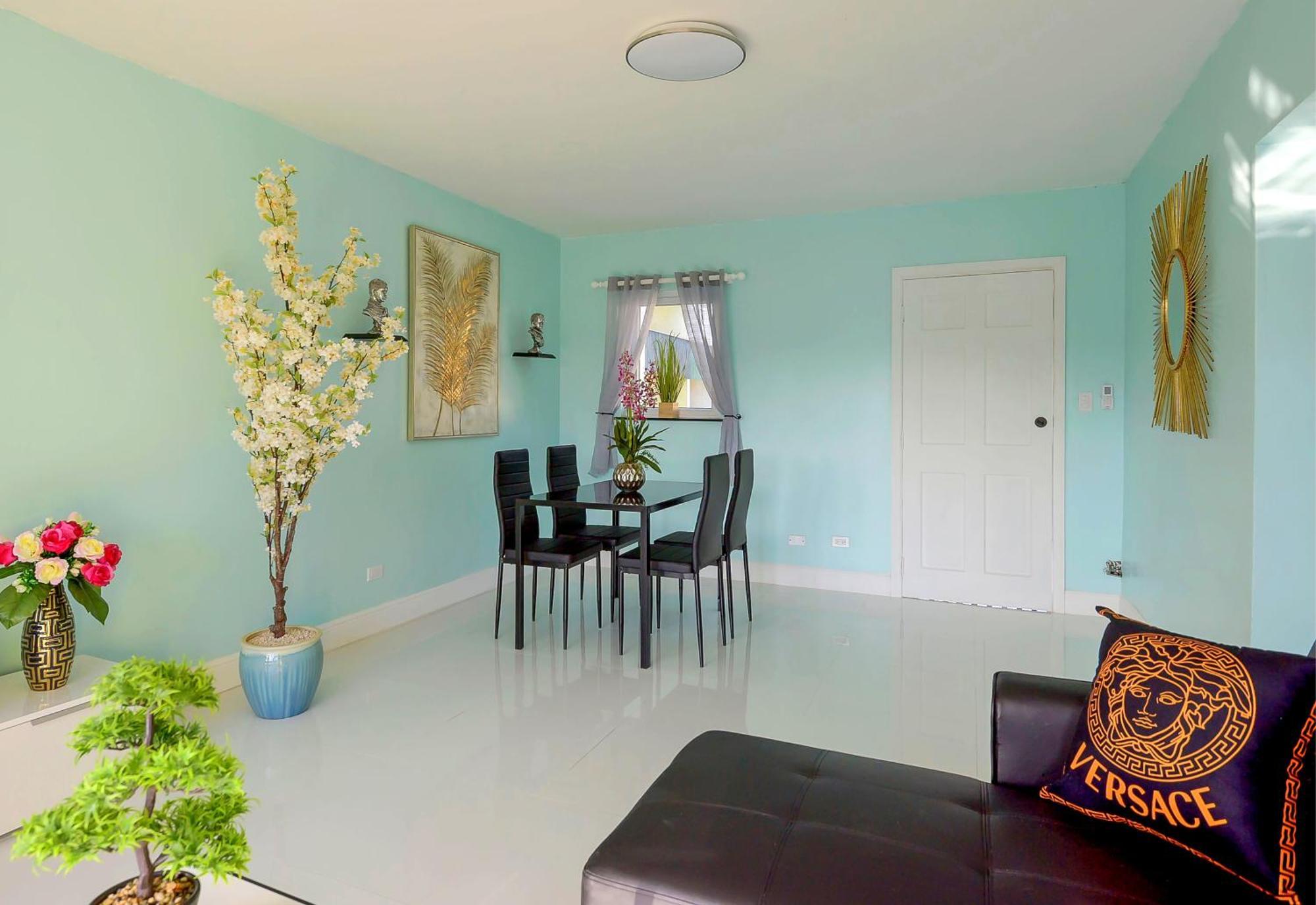 Lovely Near Beach, Downtown, 24h Security, Pool Appartement Nassau