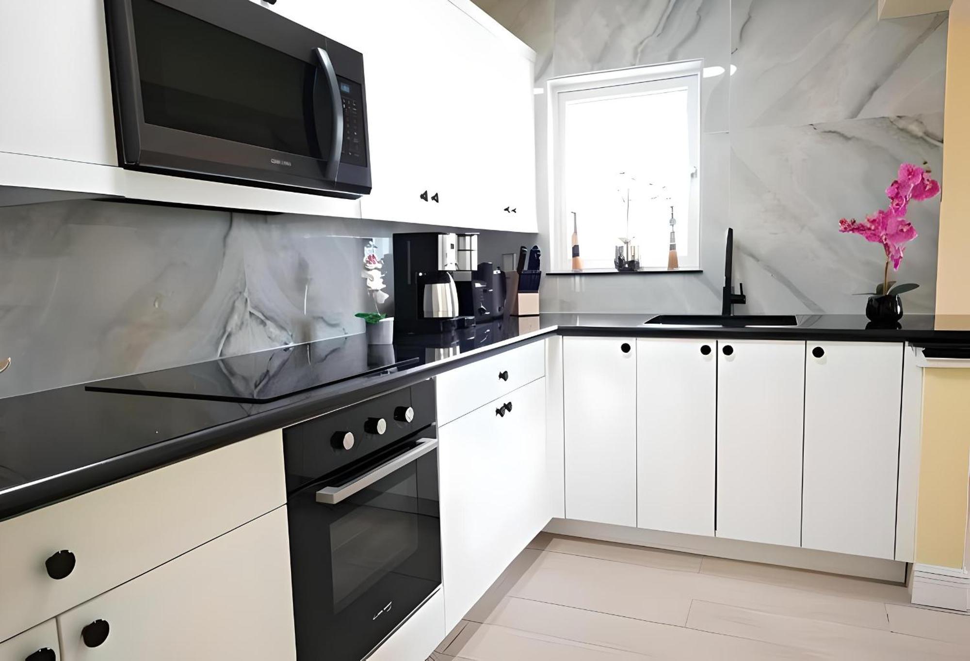 Apartamento Lovely Near Beach, Downtown, 24h Security, Pool Nassau