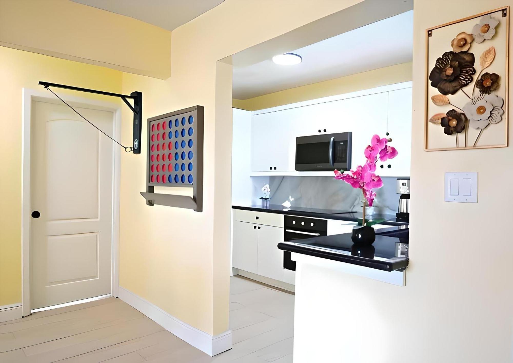 Lovely Near Beach, Downtown, 24h Security, Pool Apartamento Nassau